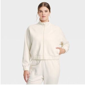 NWT All In Motion XXL White Full Zip Athletic Jacket Cropped Airy Sleek